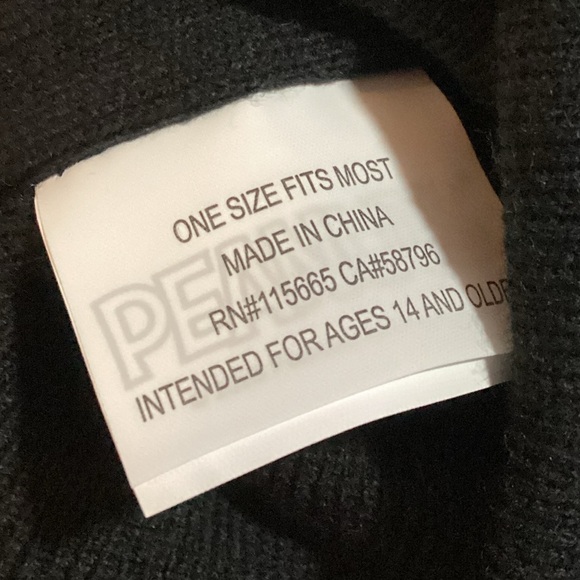 Peanuts Snoopy Unisex Beanie Hat Black Bioworld Onesize - Picture 4 of 4